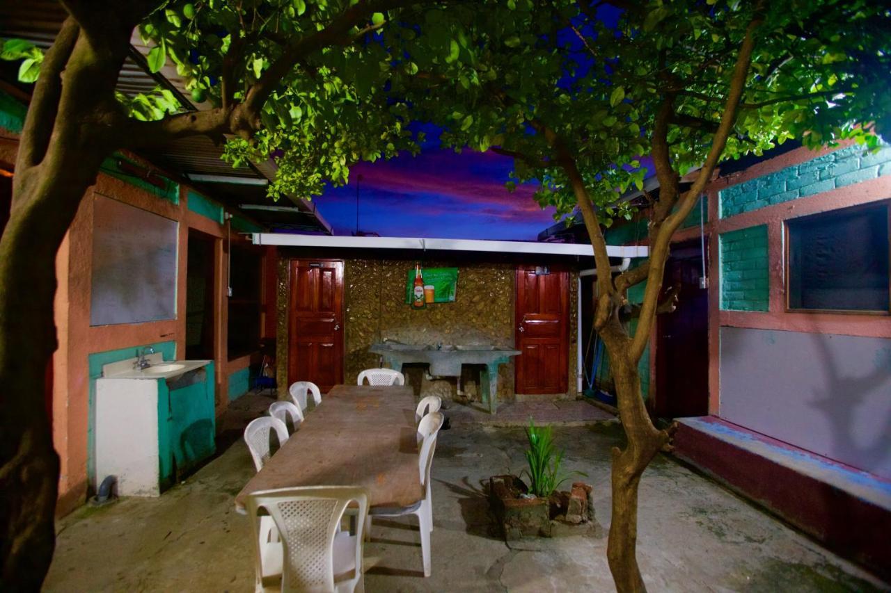 Hostal Los Chamos San Juan del Sur Eksteriør billede